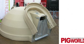 Rattlerow’s Aardvark farrowing hut is new product winner 1606-PPF-Rattlerow_AA_New_Product_Award
