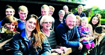 How a move to five-week weaning paid dividends for award- winning farm Andrew dedicated the farm's 2018 Indoor Producer of the Year award to his team