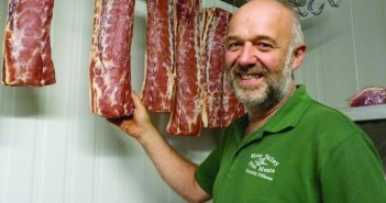 How award-winning pig business keeps antibiotic use to a minimum Stephen Thompson Credit: www.justfarmers.org