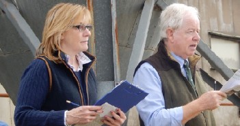 Hello Goodbye Caroline & Crichton in Auction Action