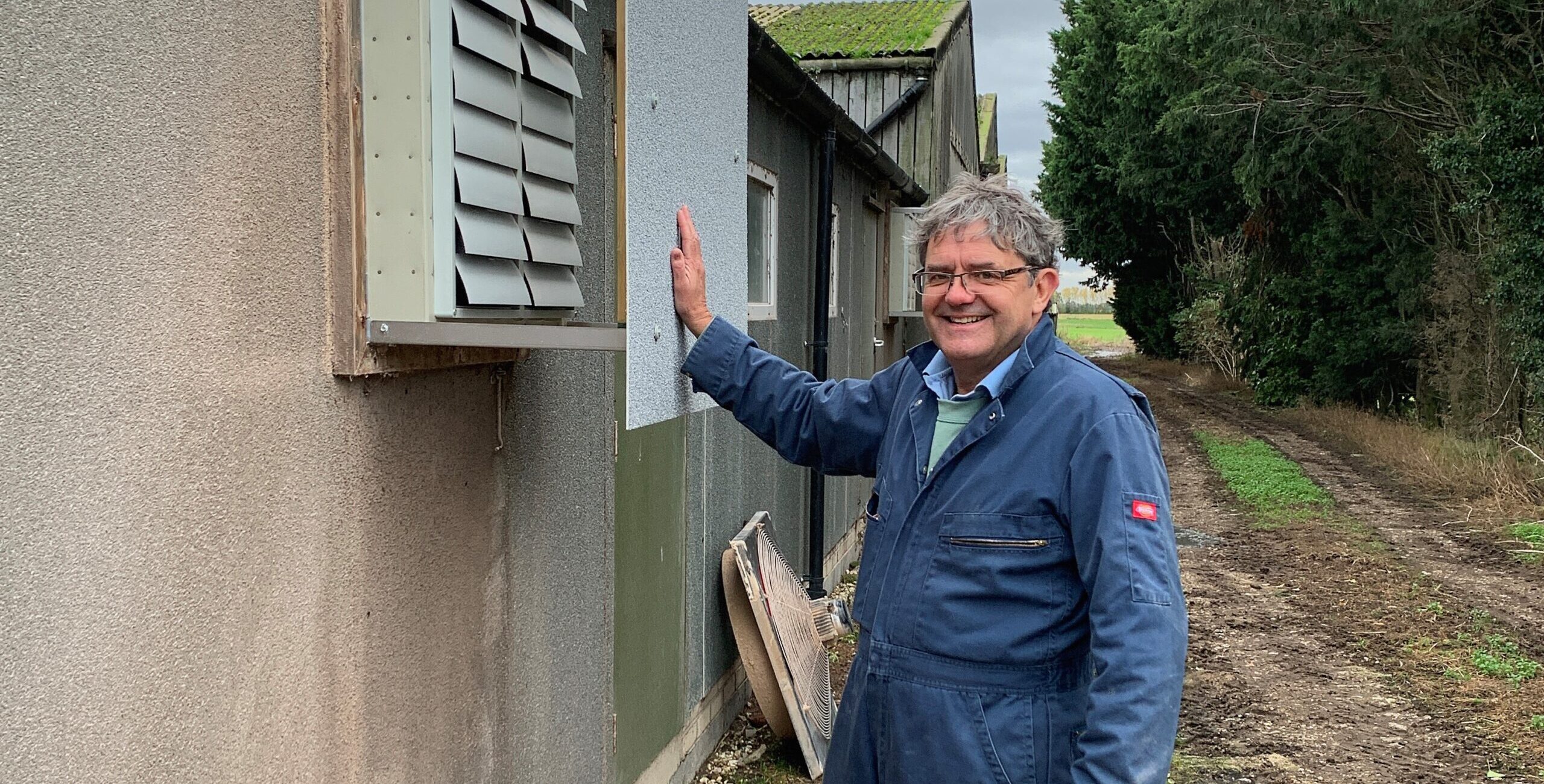 Protective pig farm air flow techniques from climate-related havoc